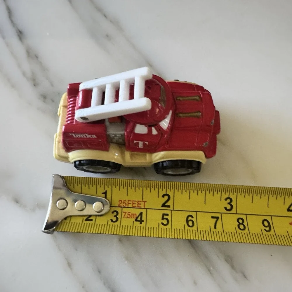 Tonka~Red & Yellow Fire Truck Toy Engine Chuck Car Die-Cast Vintage